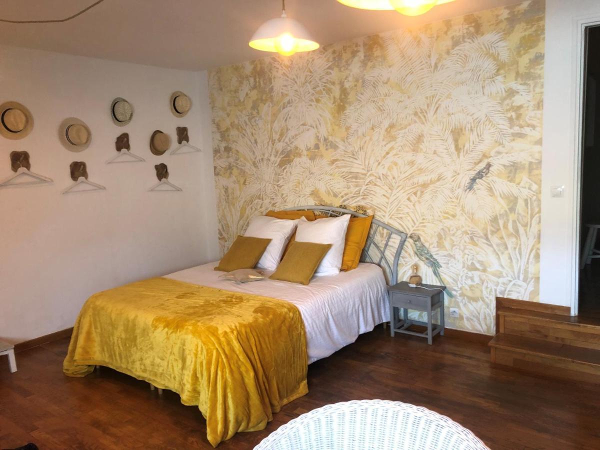 Grande Chambre Familiale Jaune Tout Bonnement Bien Putot-en-Auge ภายนอก รูปภาพ