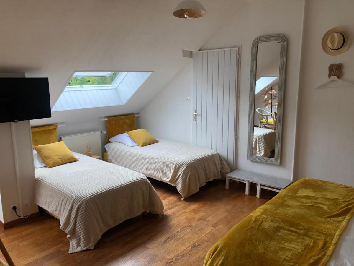 Grande Chambre Familiale Jaune Tout Bonnement Bien Putot-en-Auge ภายนอก รูปภาพ