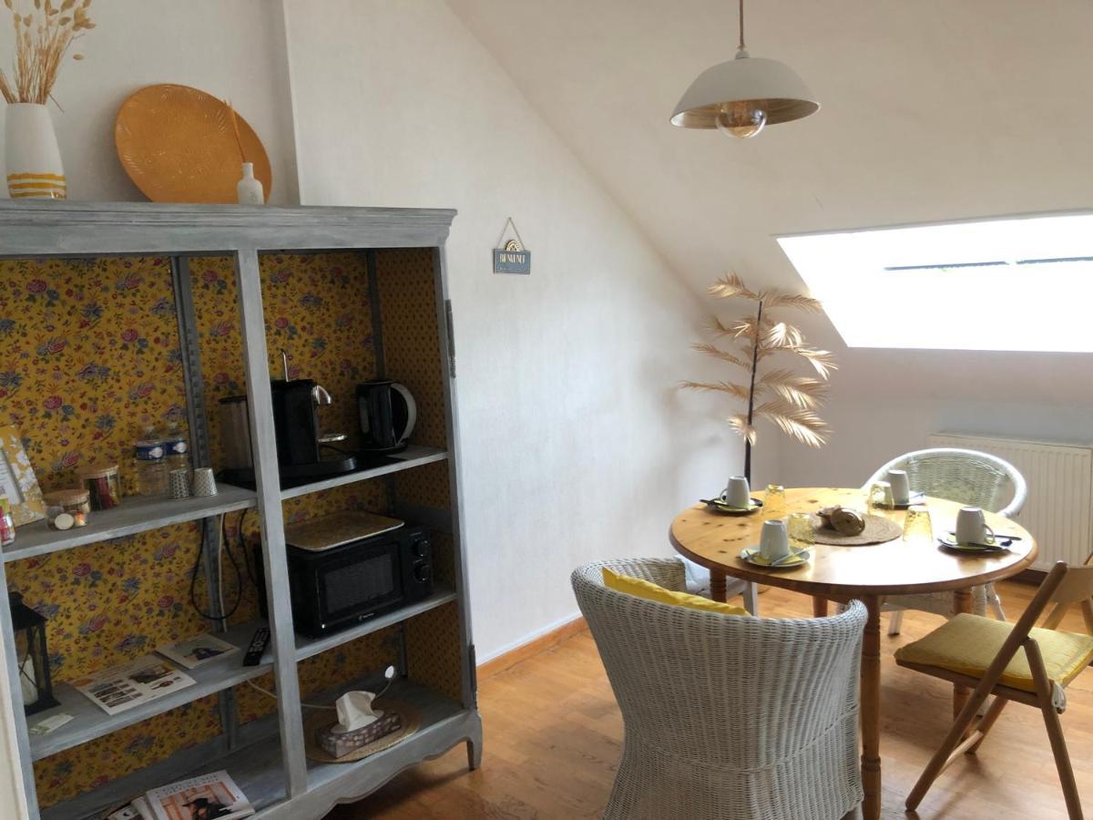Grande Chambre Familiale Jaune Tout Bonnement Bien Putot-en-Auge ภายนอก รูปภาพ